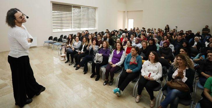 GAÜN’de stres yönetimi konulu seminer verildi G2