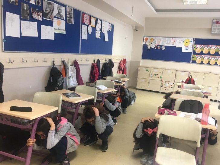 Bilnet Okullarında gerçeği aratmayan deprem ve yangın tatbikatı G4