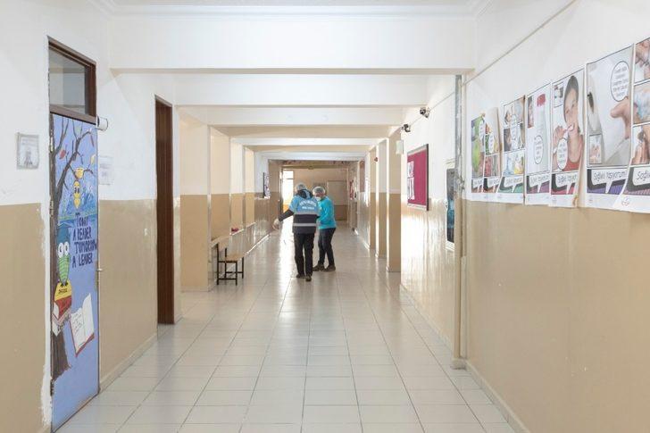 İpekyolu’nda bahar temizliği ve dezenfekte çalışması G4