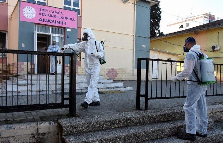 Aliağa’da okul ve camiler dezenfekte ediliyor G3