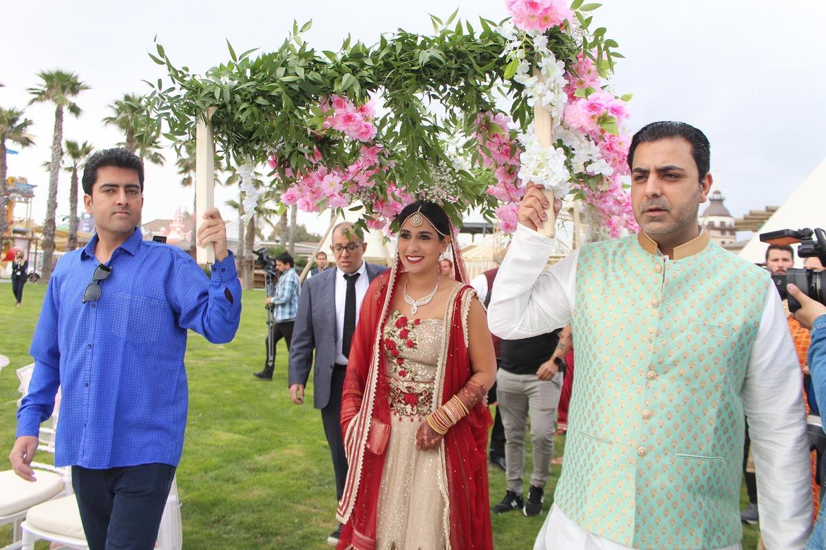 1 milyon avroluk Hint d&uuml;ğ&uuml;n&uuml;n&uuml; koronavir&uuml;s&uuml; bile durduramadı!