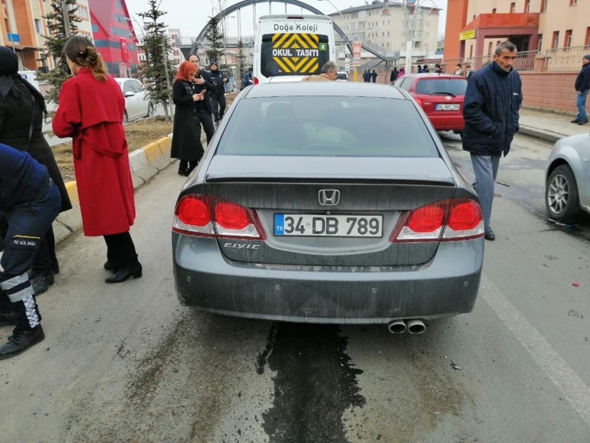 Ağrı&rsquo;da zincirleme trafik kazası