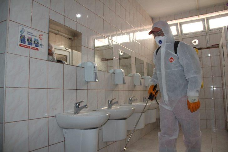 Çorum’da okullar ilaçlanıyor G4