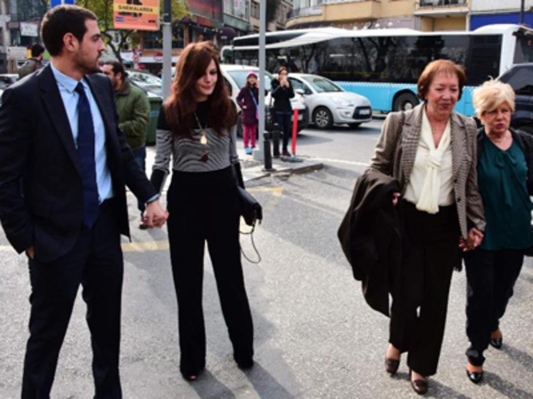 Naz Elmas ve Emre Kıramer neden boşandı?