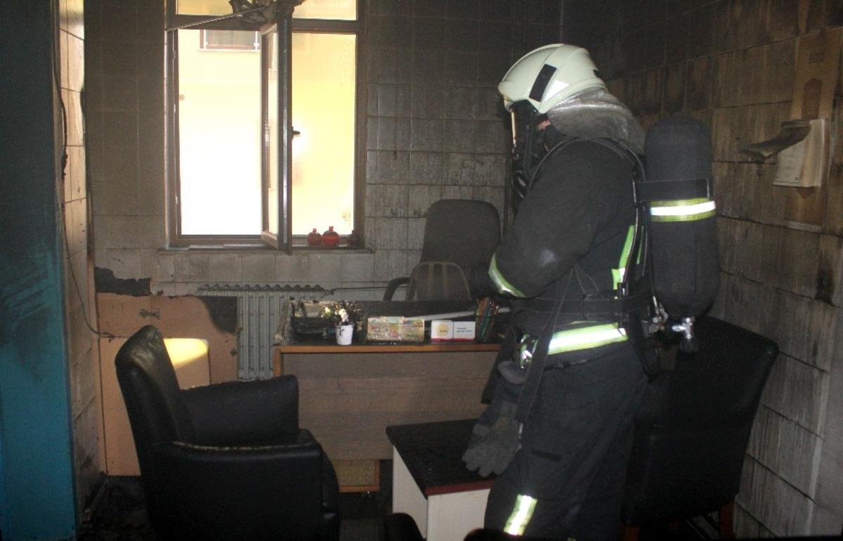 Menteşe&rsquo;de lisede yangın paniği