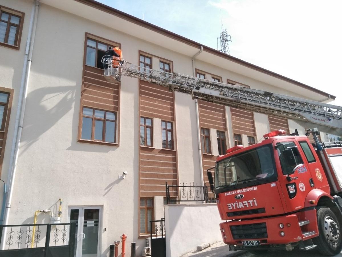 112 acil &ccedil;ağrı merkezi &ccedil;alışanlarına tatbikat