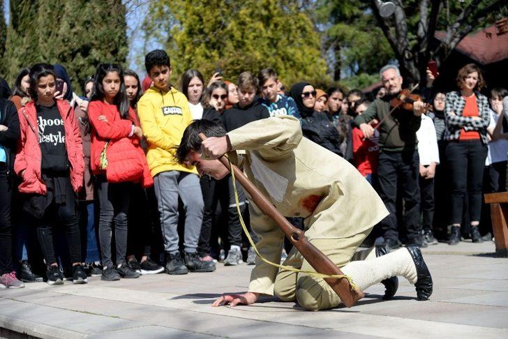 Hamamönü Sokaklarında İstiklal Tiyatrosu G4