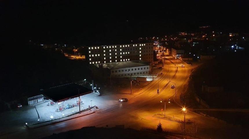 KYK binasına gece yazılan Emet yazısı ilgi g&ouml;rd&uuml;