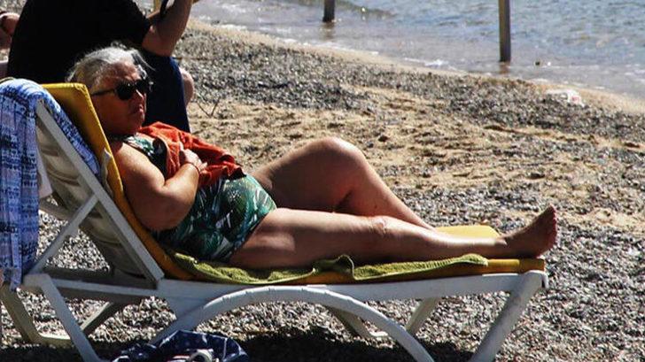 Koronavirüse aldırış etmeden denizin tadını çıkardılar! G4