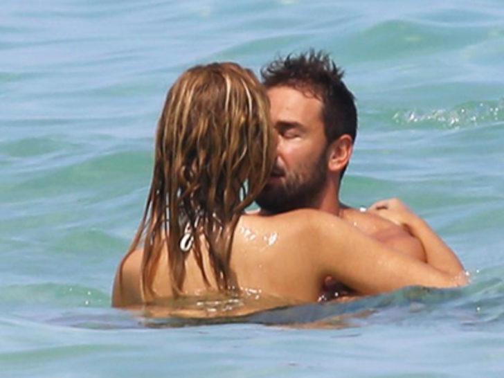 Adriana Lima ve Marco yeni sevgilileriyle G2