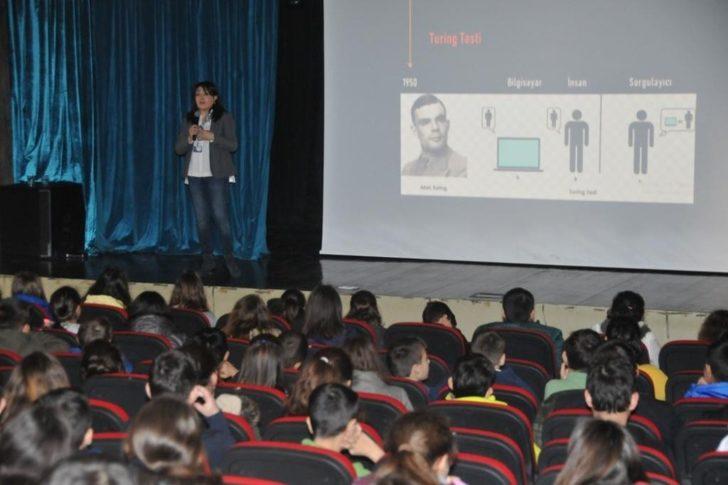 Gençler için teknoloji ve yapay zeka seminerleri başladı G2