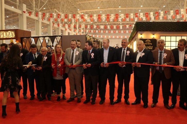 Başkan Baydilli mobilya ve evlilik fuarını ziyaret etti G2