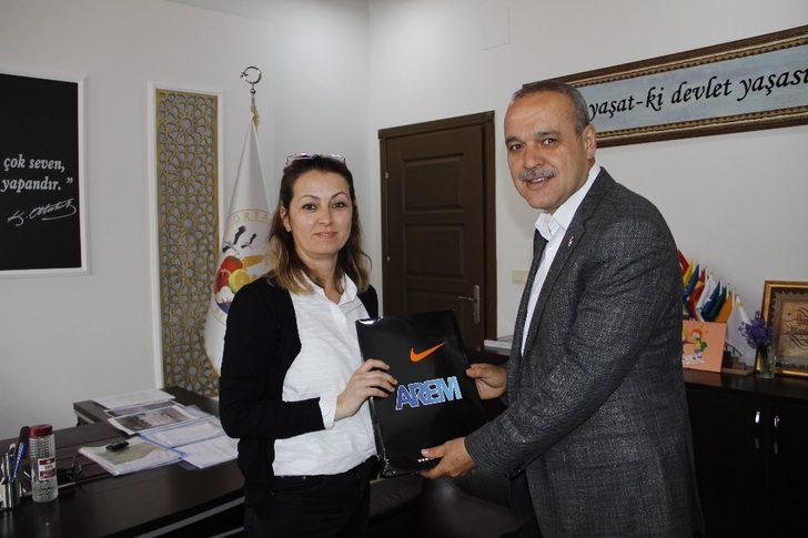 Başkan Uzundemir’den özel sporculara anlamlı destek G3