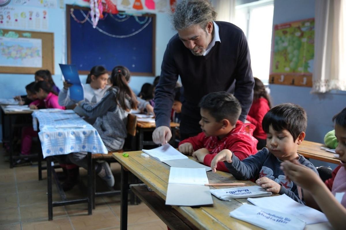 Dibekdereli gen&ccedil;lere temel nota eğitimi