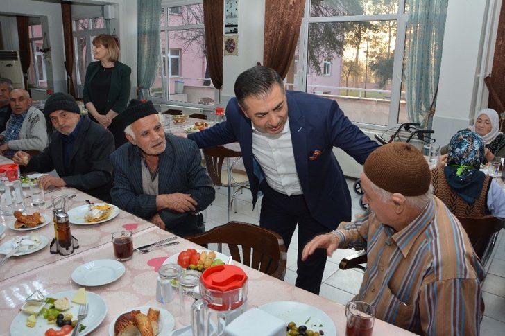 DTO Yönetimi, Huzurevi sakinlerini ziyaret etti G4