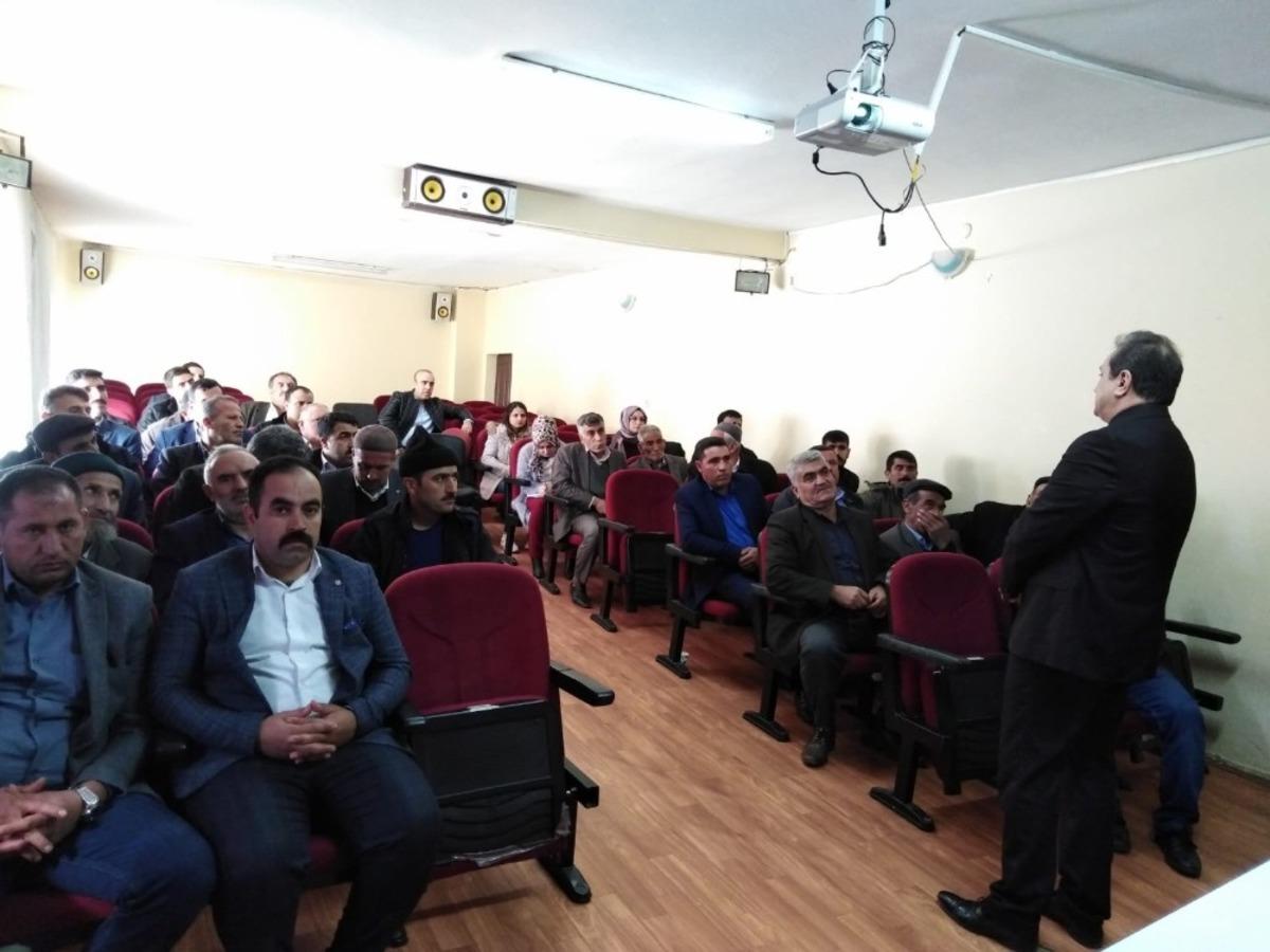 Siirt&rsquo;te &ccedil;ift&ccedil;i ve &uuml;reticilere &ccedil;ekirgeyle m&uuml;cadele eğitimi verildi