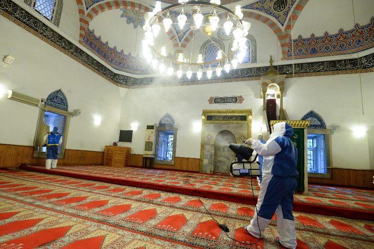 Yaşlı ve komşu evleri tatil edildi konserler ertelendi G1