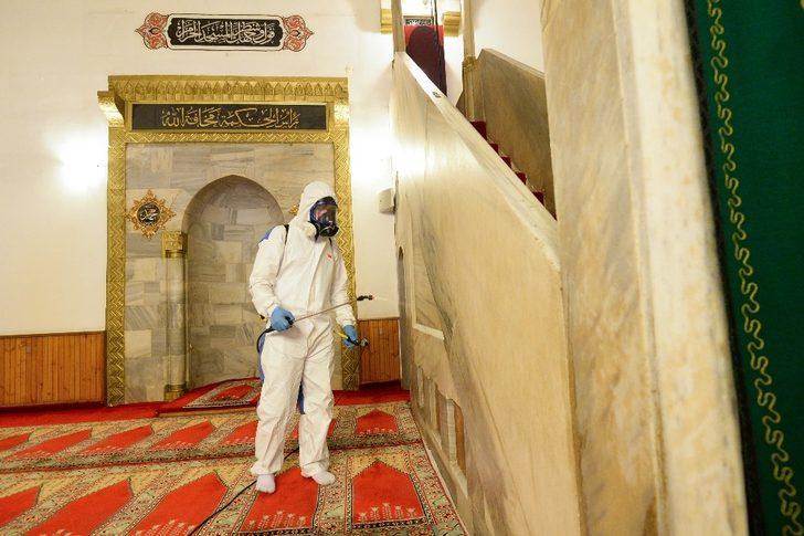 Yaşlı ve komşu evleri tatil edildi konserler ertelendi G3