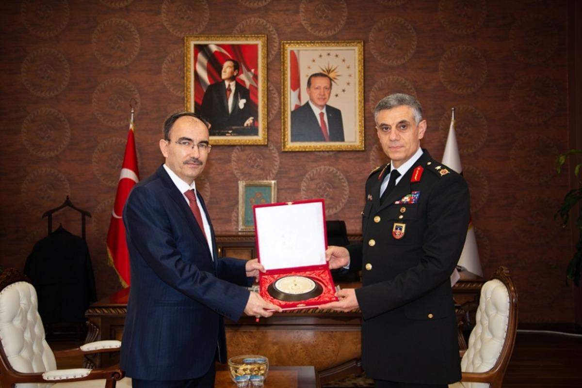 AK Parti İl Başkanı Karabıyık ve Tugay Komutanı Yal&ccedil;ınkaya&rsquo;dan Rekt&ouml;r Beydemir&rsquo;e ziyaret