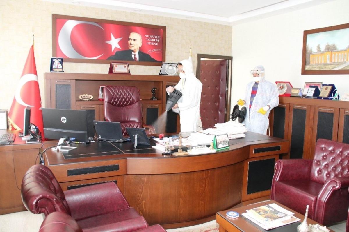 Akşehir Belediyesinden dezenfeksiyon &ccedil;alışmaları