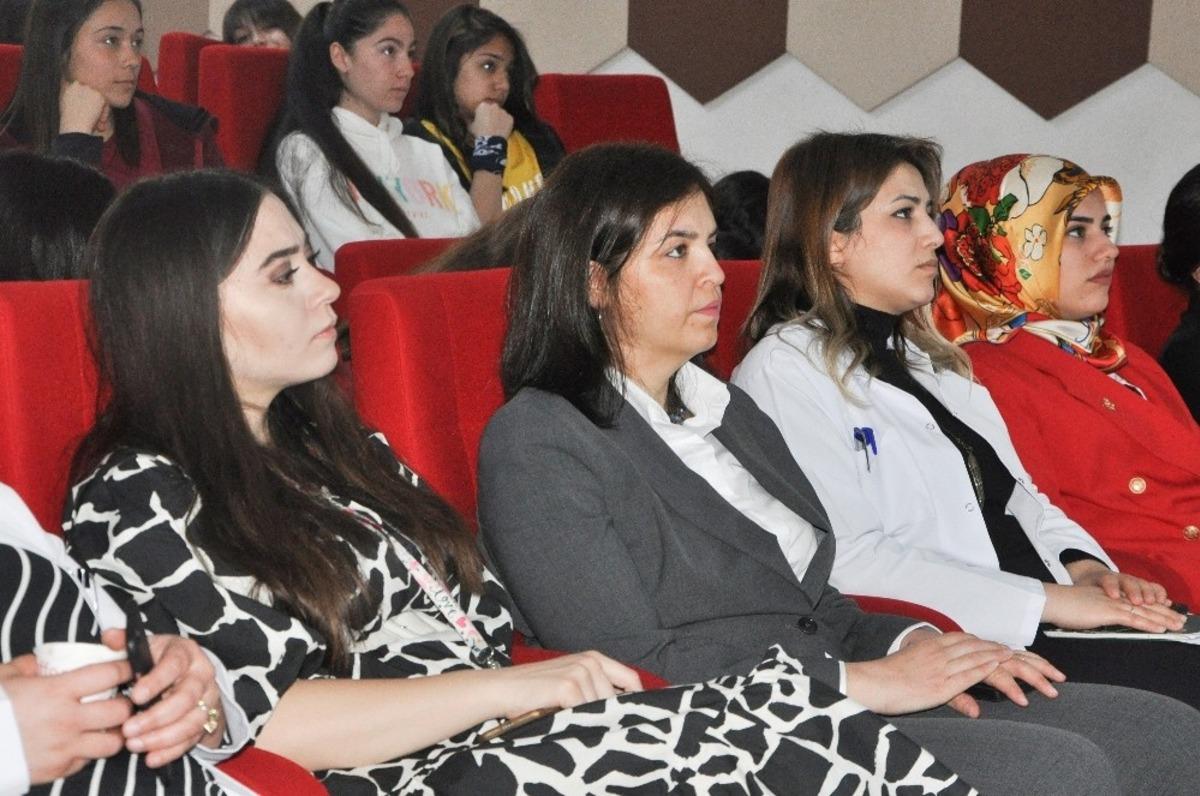 B&uuml;y&uuml;kşehir&rsquo;den kız &ouml;ğrencilere &ldquo;değişim y&ouml;netimi eğitimi&rdquo;