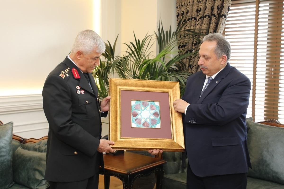 Jandarma Genel Komutanı &Ccedil;etin&rsquo;den Yal&ccedil;ın&rsquo;a ziyaret