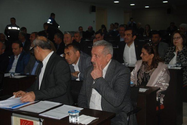 Karalar, tokalaşmadı G2