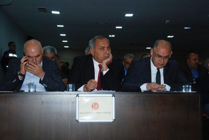 Karalar, tokalaşmadı G4