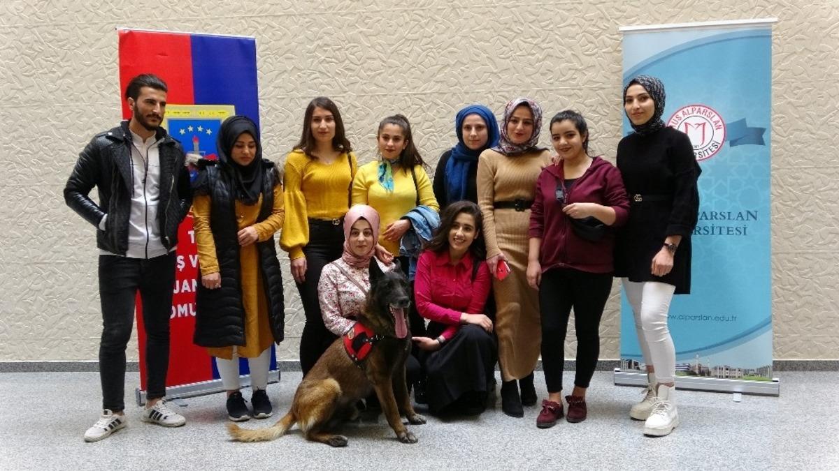 &ldquo;Muş&rsquo;ta "Başka Yol Yok, Uyuşturucuya Ge&ccedil;it Yok" uygulaması devam ediyor
