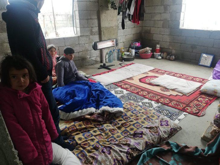 Evi yıkılın vatandaşın inşaata yaşam mücadelesi G1