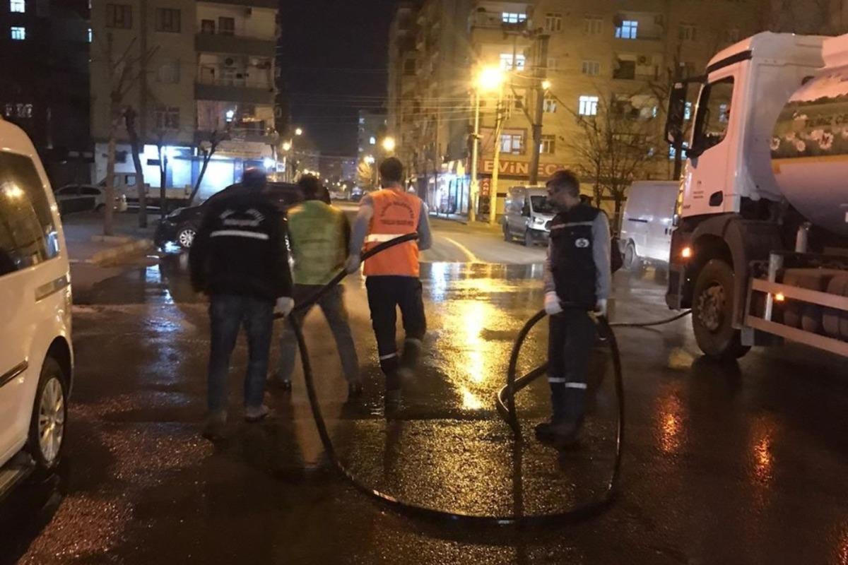 Bağlar&rsquo;da semt pazarları dezenfekte edildi