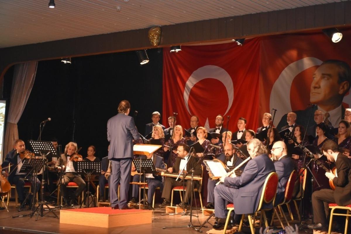 Y&uuml;nk&uuml;l: &ldquo;İstikl&acirc;l Marşı, var oluşumuzun temeli, dayanağıdır&rdquo;