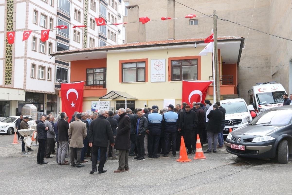 Yahyalı&rsquo;da 112 Acil &Ccedil;ağrı İstasyonu ve Okuma Salonu A&ccedil;ıldı