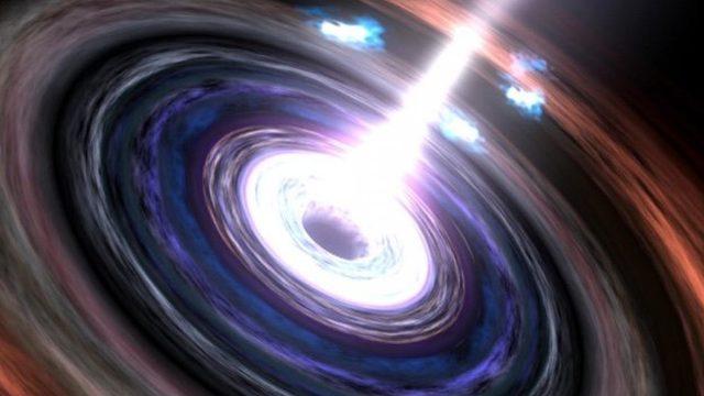 Şimdiye kadarki en eski ve en uzak kara delik keşfedildi