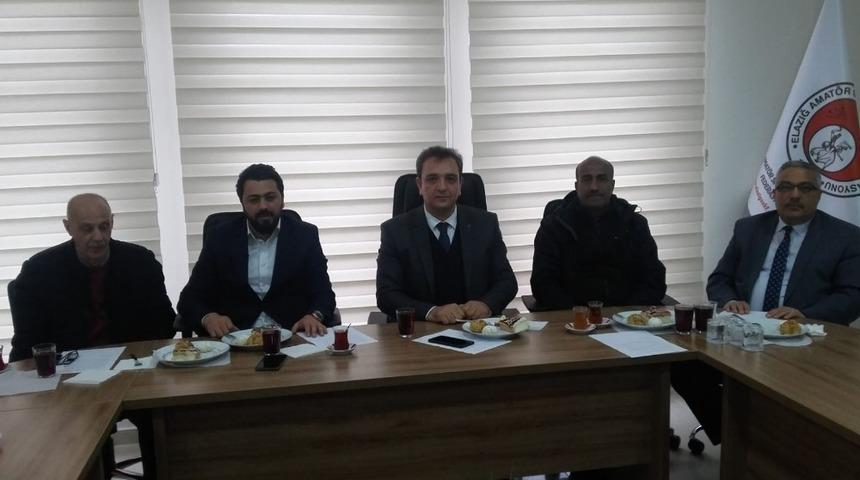 Elazığ amat&ouml;r&uuml;nden korona vir&uuml;s kararı