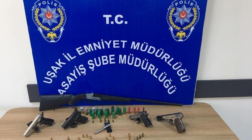 Uşak&rsquo;ta silah ticareti yaptığı iddia edilen şahıs yakalandı