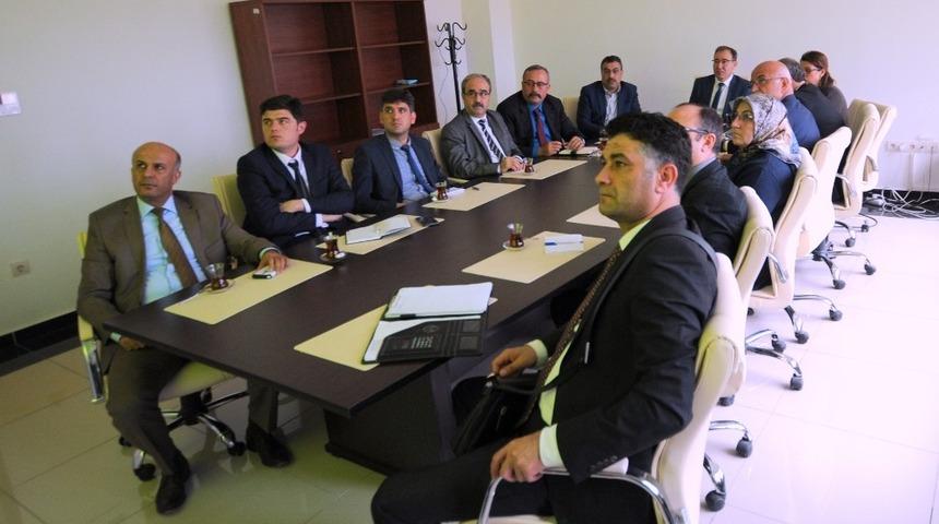 Korona vir&uuml;se karşı alınacak &ouml;nlemlerle masaya yatırıldı