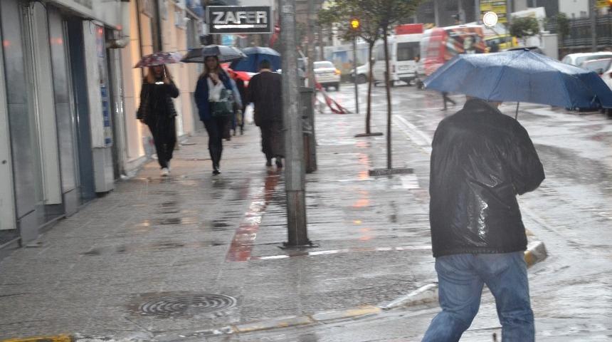 Meteorolojiden soğuk ve yağışlı hava uyarısı