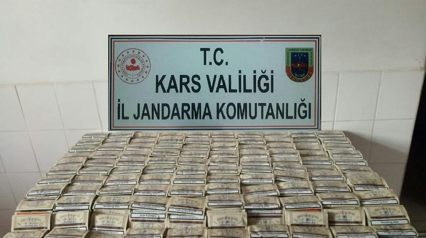 Kars&rsquo;ta jandarma sigara ka&ccedil;ak&ccedil;ılarına ge&ccedil;it vermiyor