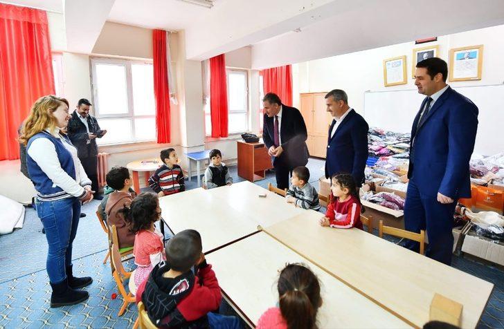 Mahalle toplantısı düzenlenip okul ziyaret edildi G4