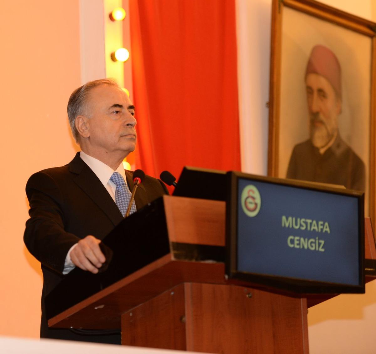 Galatasaray Başkanı Mustafa Cengiz hastaneye kaldırıldı