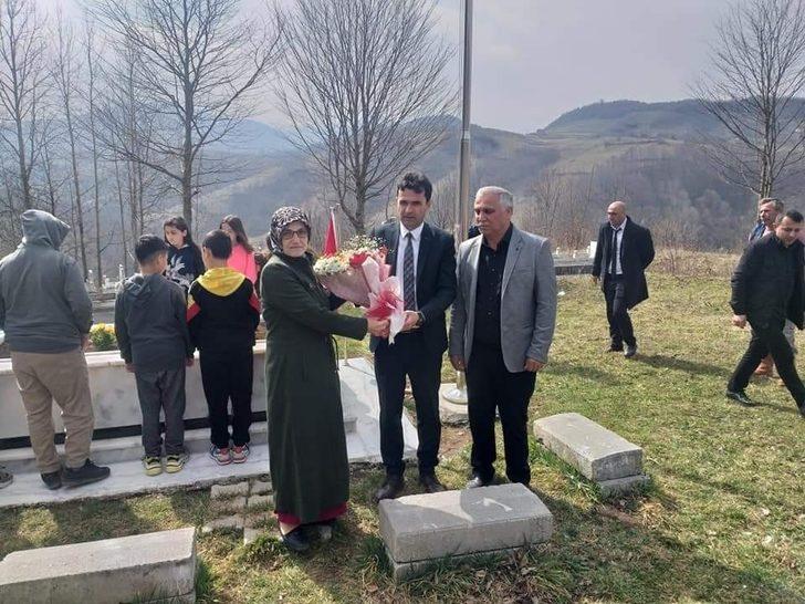 Adını taşıdığı okul, kabrini ziyaret etti G4