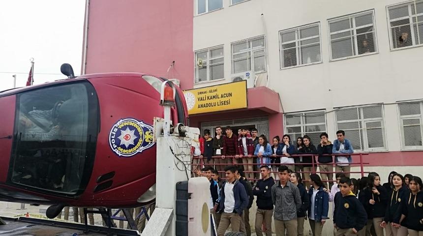 Silopi’de öğrencilere simülasyon aracı ile uygulamalı eğitim verildi