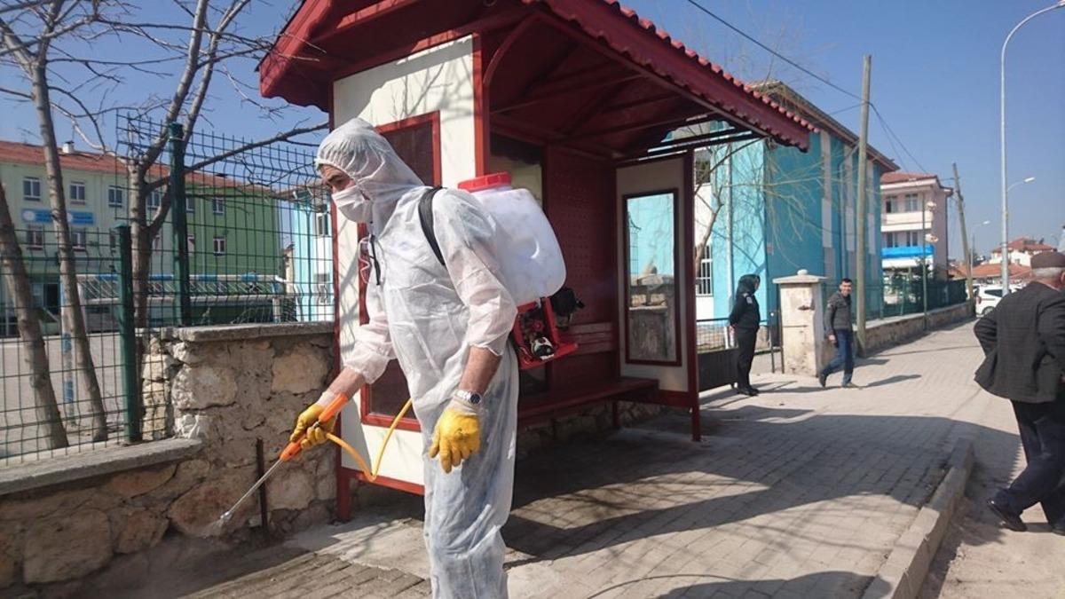 Aslanapa&rsquo;da Korona vir&uuml;s seferberliği