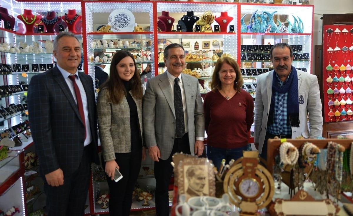 Başkan Ata&ccedil; esnaf ziyaretlerini s&uuml;rd&uuml;r&uuml;yor