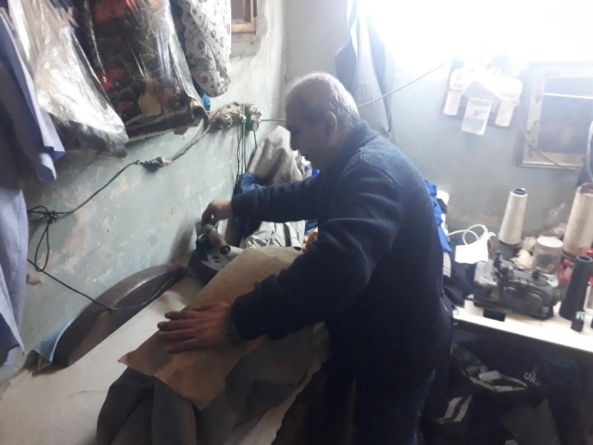 &Ouml;mr&uuml;n&uuml;n 44 yılı terzilikle ge&ccedil;ti