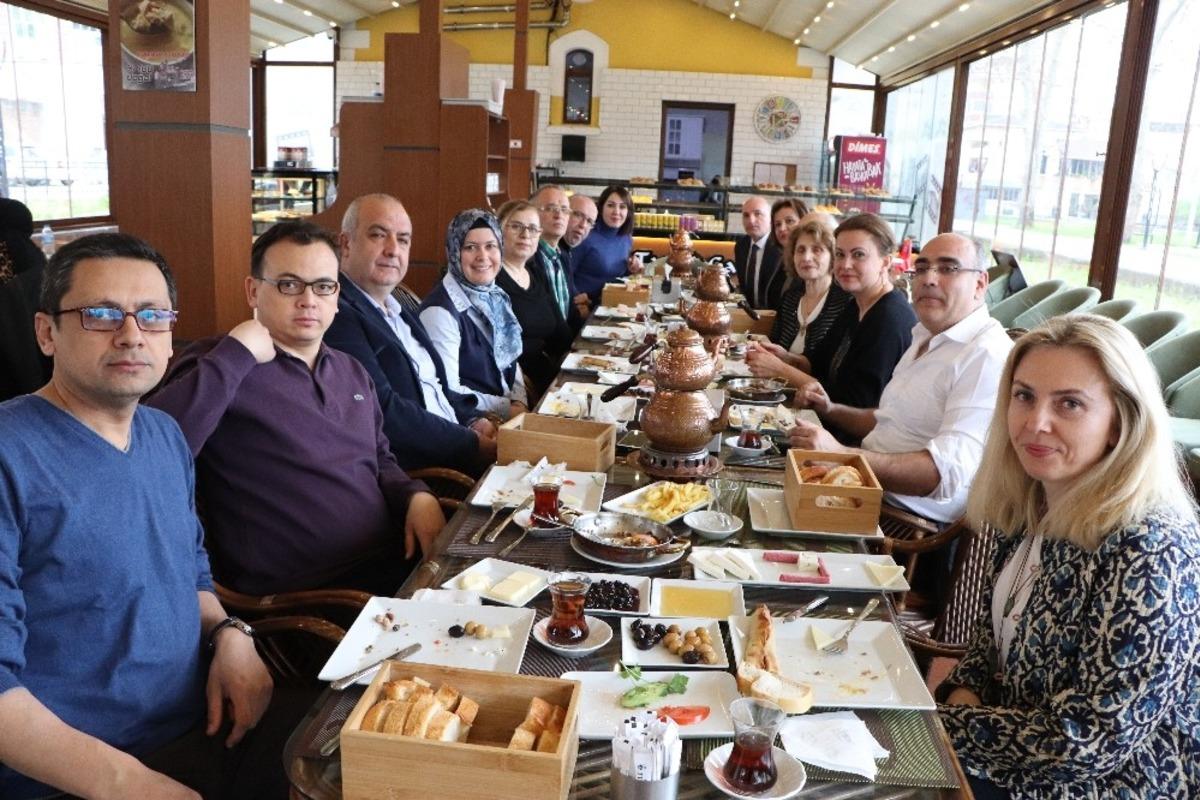 Tekkek&ouml;y Belediyesi sağlık &ccedil;alışanlarını unutmadı