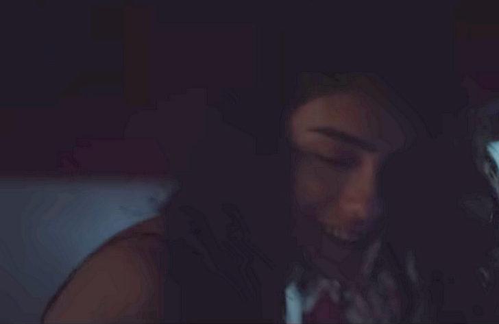 Hazar Ergüçlü'ye sevişme sahneleri soruldu  G5