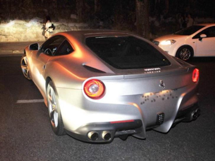 Arda Turan'ın Ferrari'si Acun'un çıktı G5