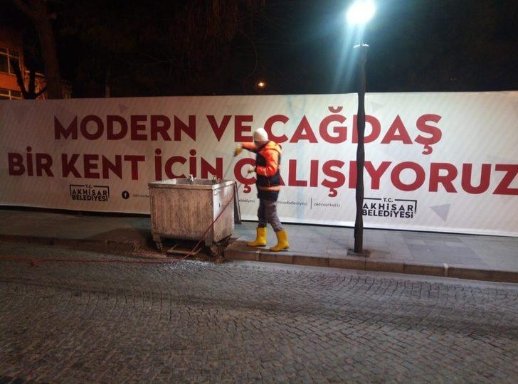 Akhisar Belediyesi koronavirüse karşı mücadeleye devam ediyor G4